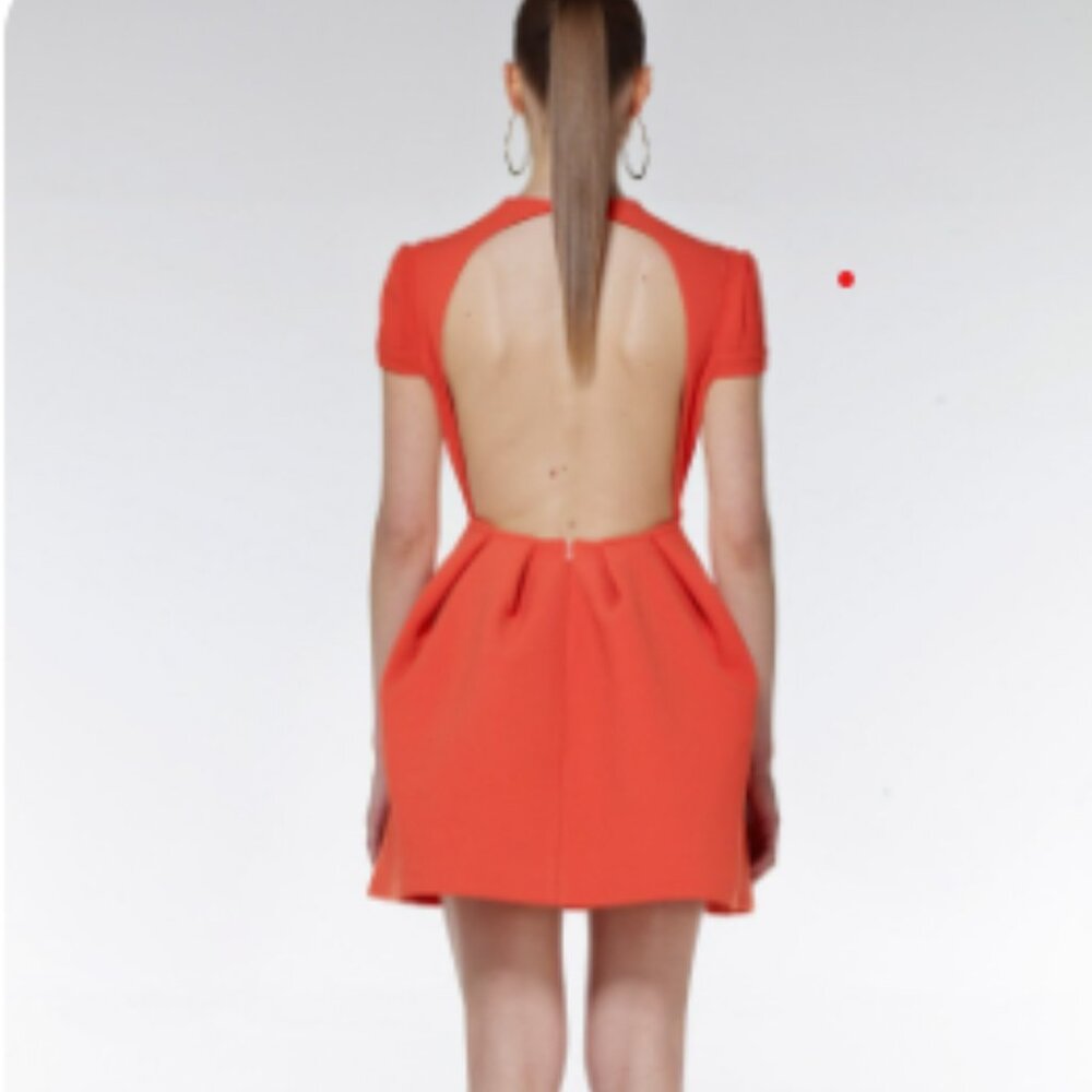✨ Beautiful Orange Neoprene Mini Dress (Size 10 – Runs Small) ✨